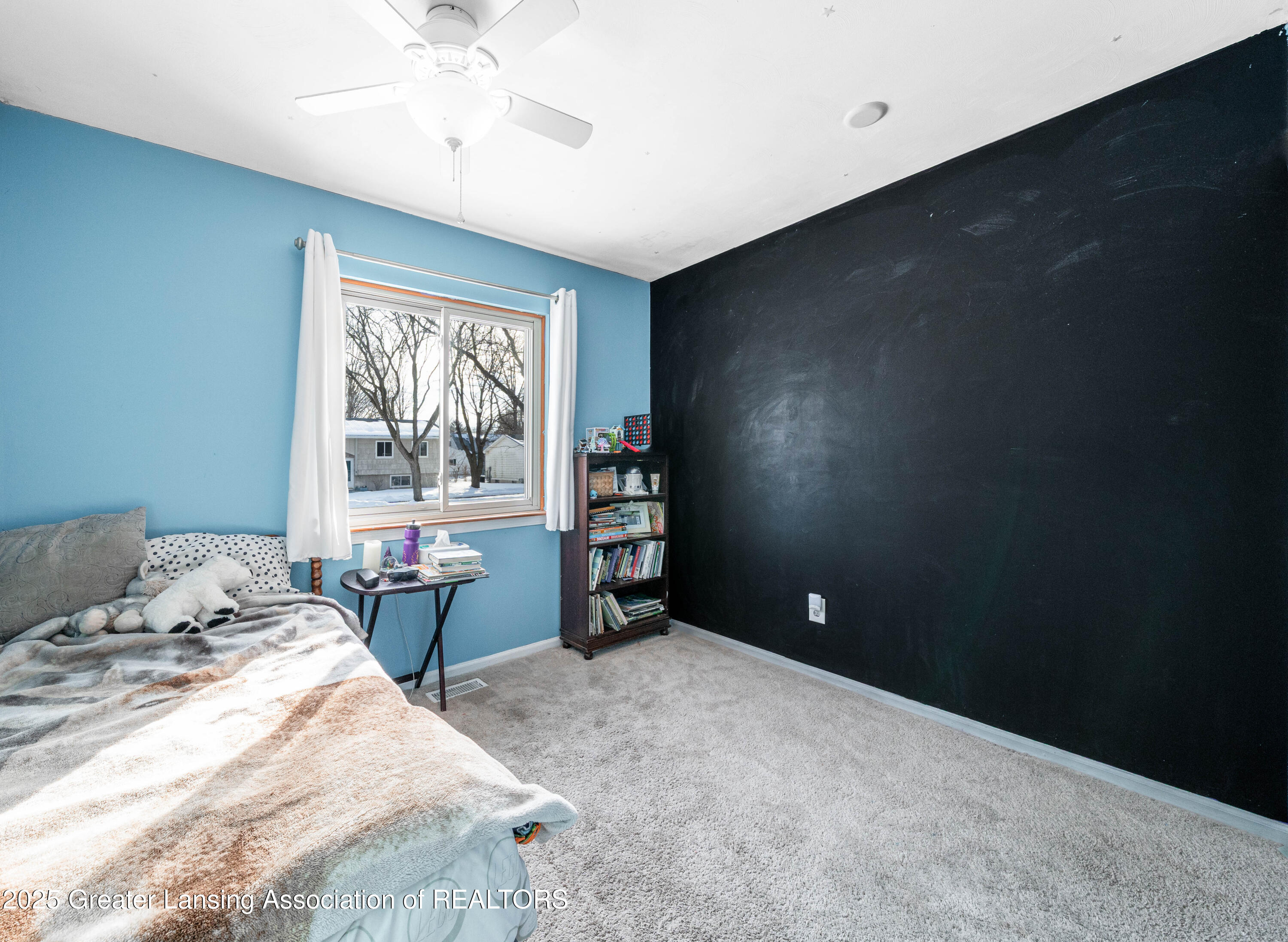 211 Raritan Road Lansing, MI 48911 - Photo 10 of 24 Bedroom 2