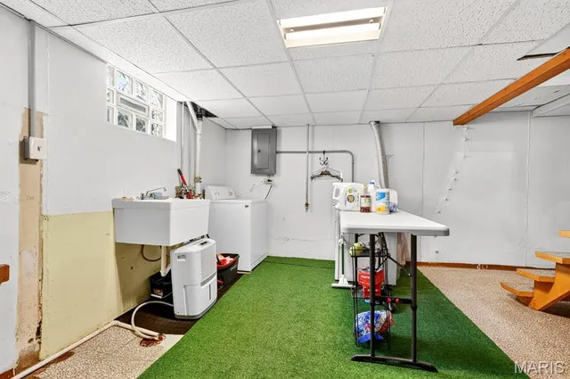 $259,900 | 5549 Lindenwood Avenue, St. Louis, MO 63109