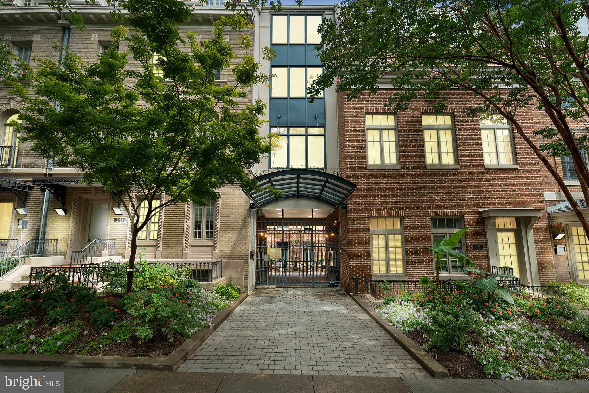 2801 Connecticut Avenue Northwest, Unit 16 Washington, DC 20008 - Photo 16 of 17 front view of a house