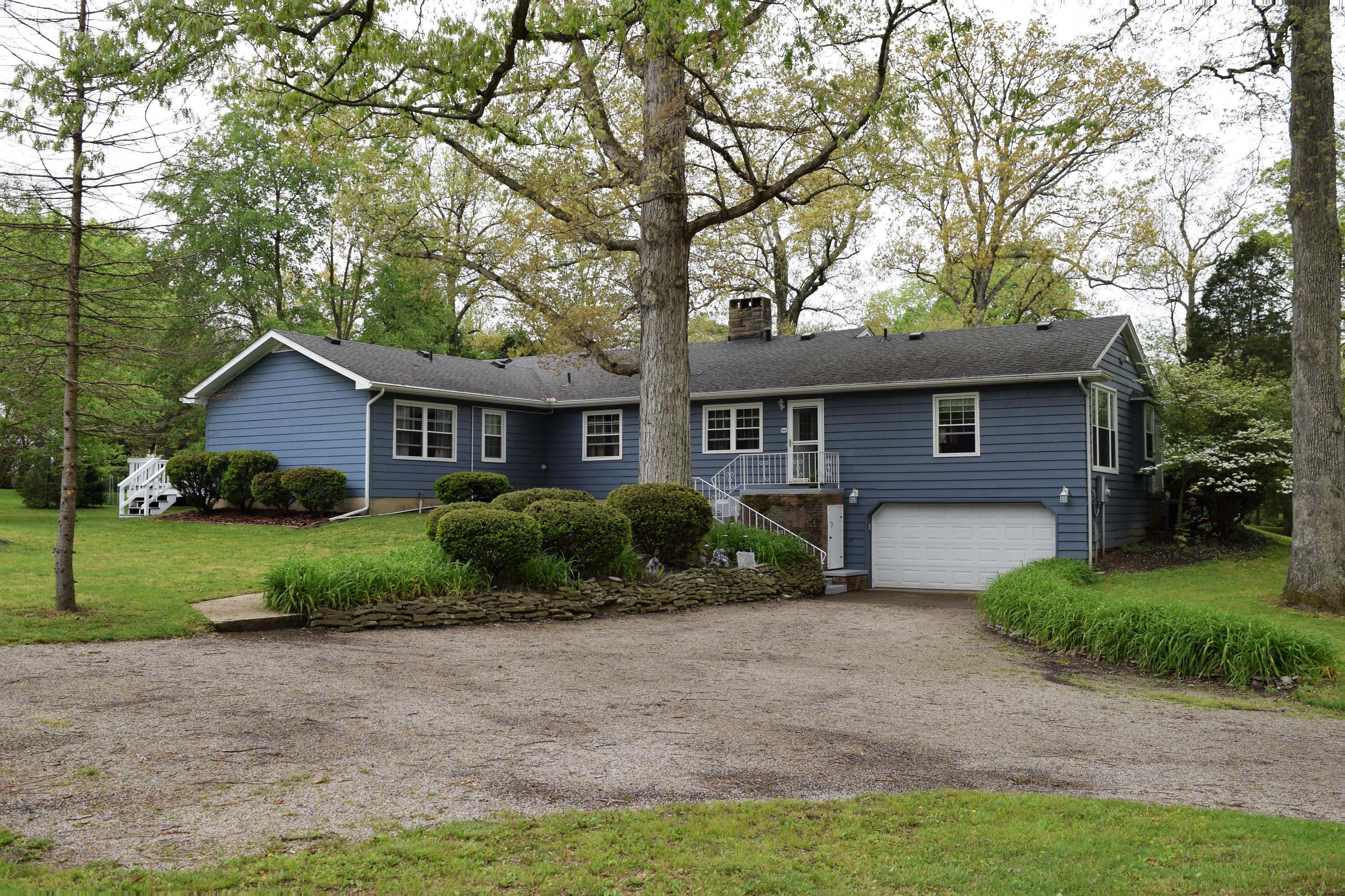 1212 Old Springfield Xenia, OH 45385 - Photo 40 of 44