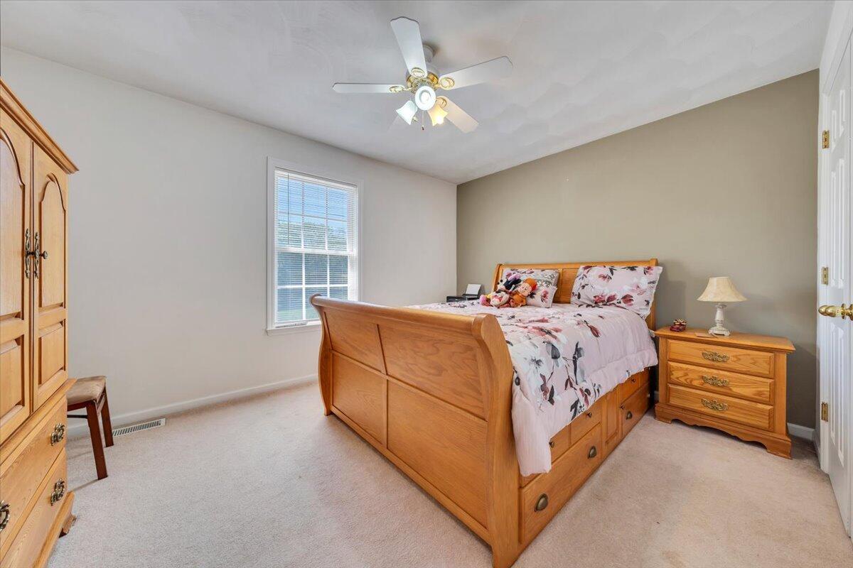3609 Carson Road Roanoke, VA 24012 - Photo 26 of 52 27-MIB04746