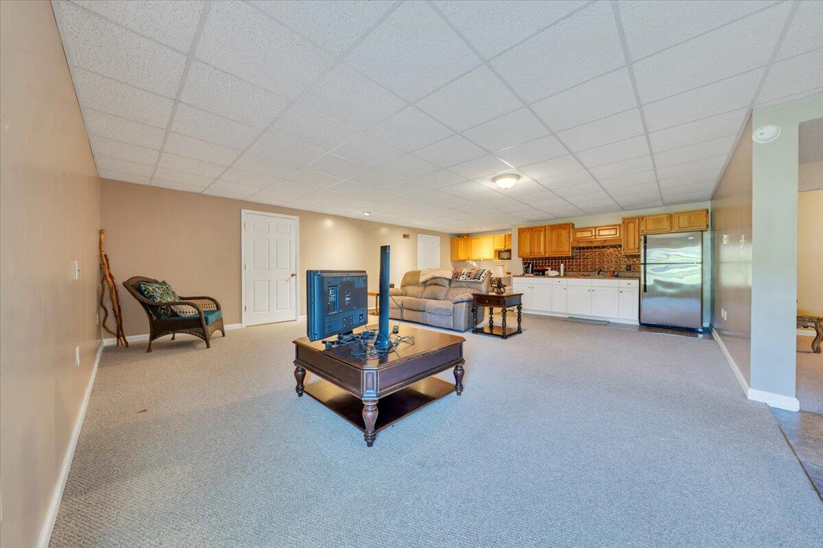 3609 Carson Road Roanoke, VA 24012 - Photo 34 of 52 35-MIB04785