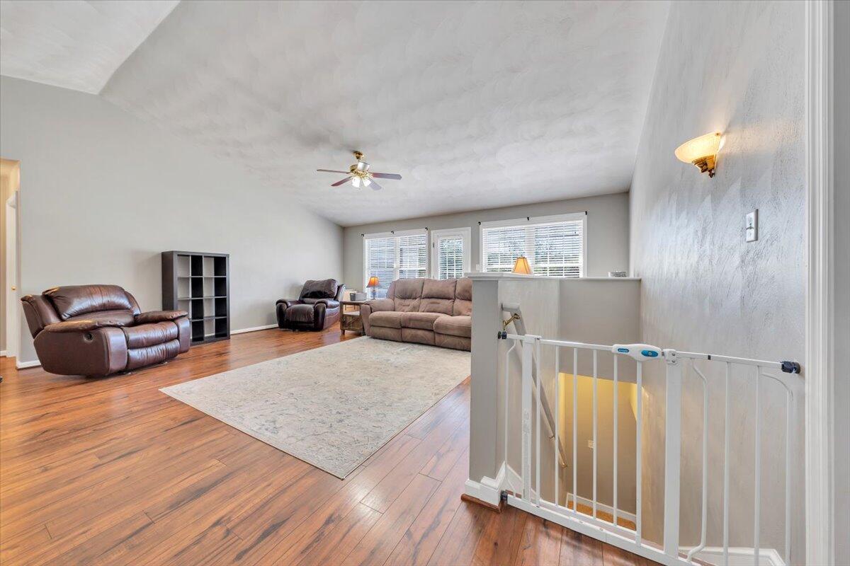 3609 Carson Road Roanoke, VA 24012 - Photo 4 of 52 04-MIB04740