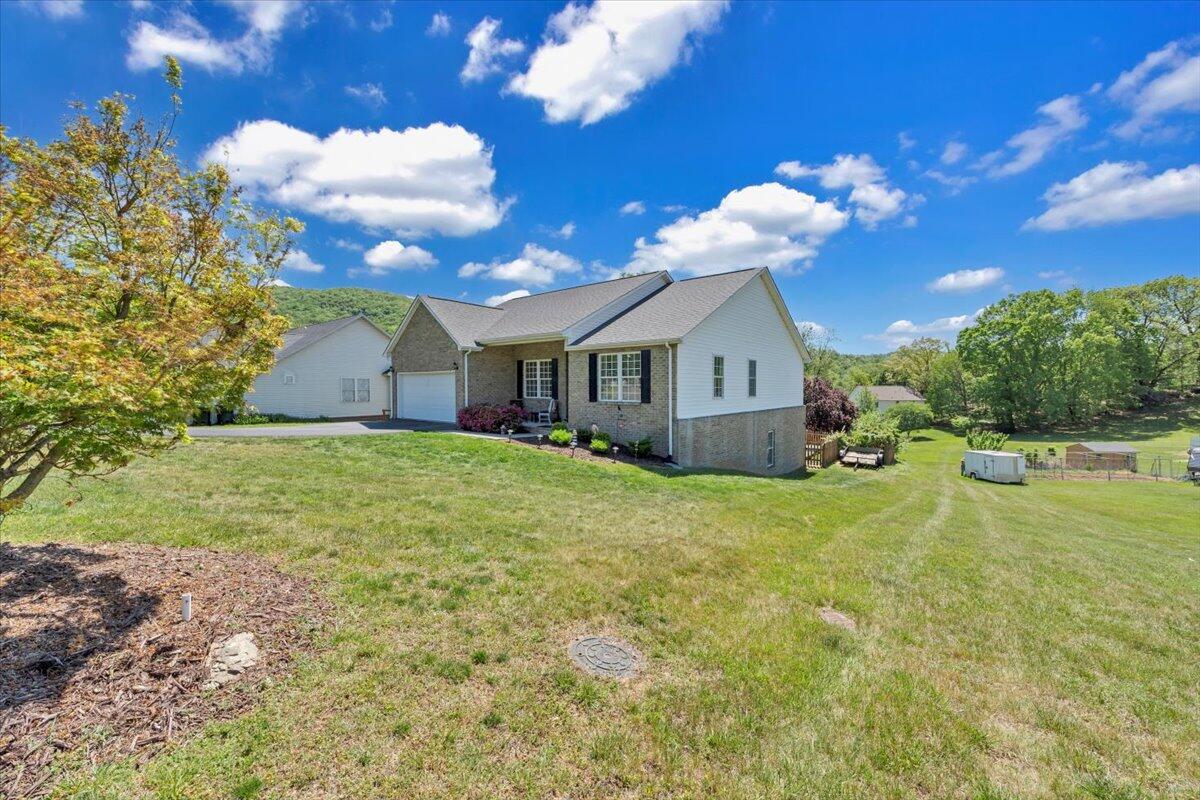 3609 Carson Road Roanoke, VA 24012 - Photo 51 of 52 56-MIB04869