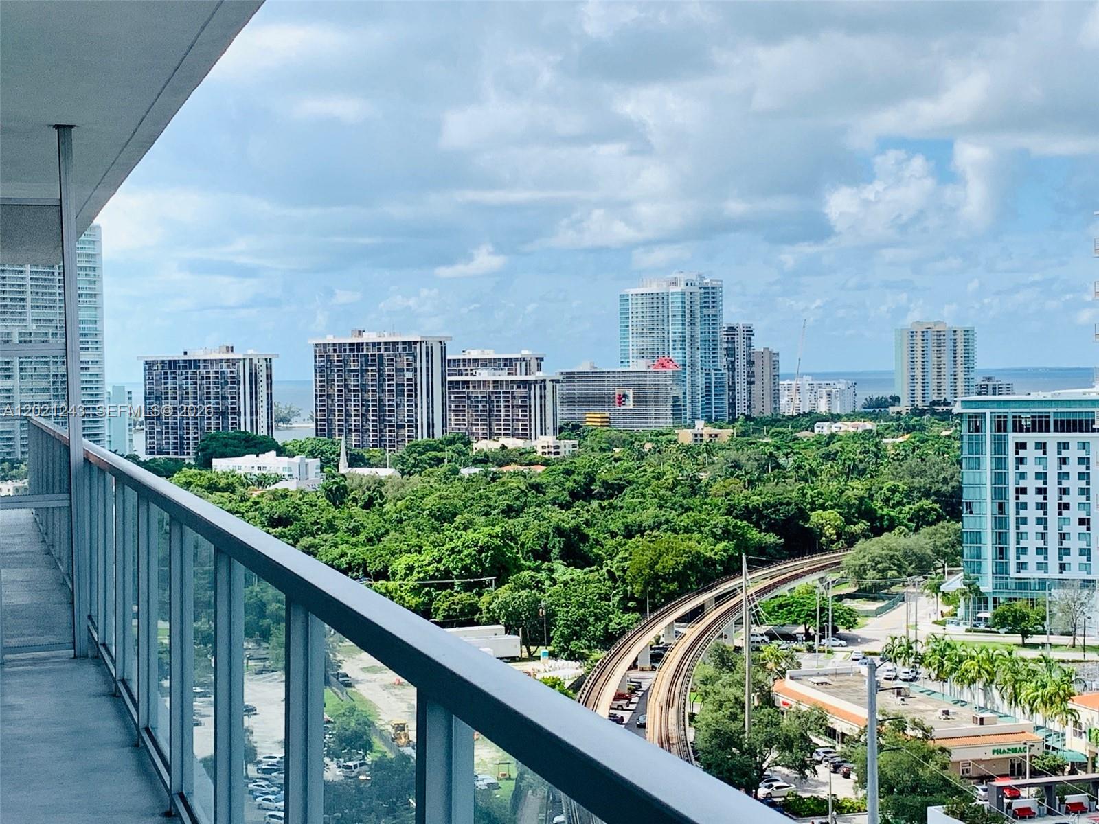 79 Southwest 12th Street, Unit 2012S Miami, FL 33130 - Photo 1 of 6