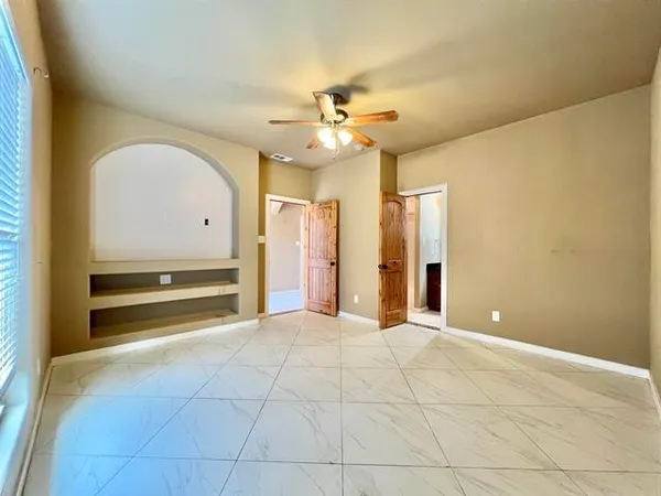 $2,595 | 12430 Keith Road, Beaumont, TX 77713