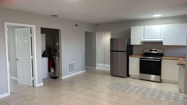 $2,100 | 14180 Northwest 22nd Avenue, Unit 4, Opa-Locka, FL 33054