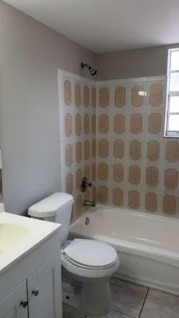 $2,100 | 14180 Northwest 22nd Avenue, Unit 4, Opa-Locka, FL 33054