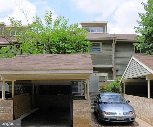 1953 Lakeport Way Reston, VA 20191 - Photo 2 of 7 One carport one space