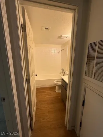 $1,050 | 1983 Cosmic Drive, Unit 193, Las Vegas, NV 89115