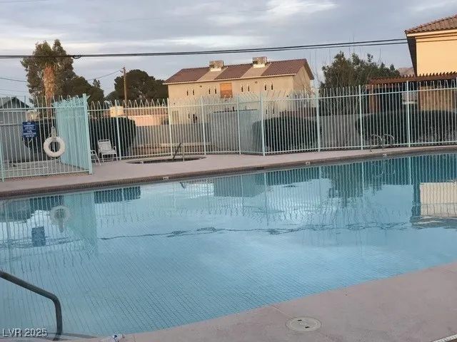 $1,050 | 1983 Cosmic Drive, Unit 193, Las Vegas, NV 89115