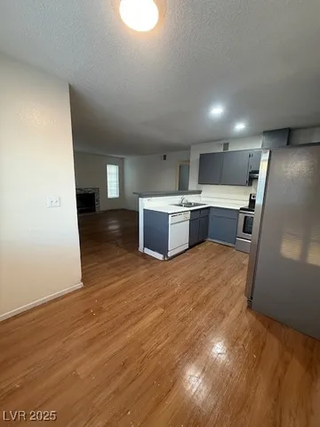 $1,050 | 1983 Cosmic Drive, Unit 193, Las Vegas, NV 89115