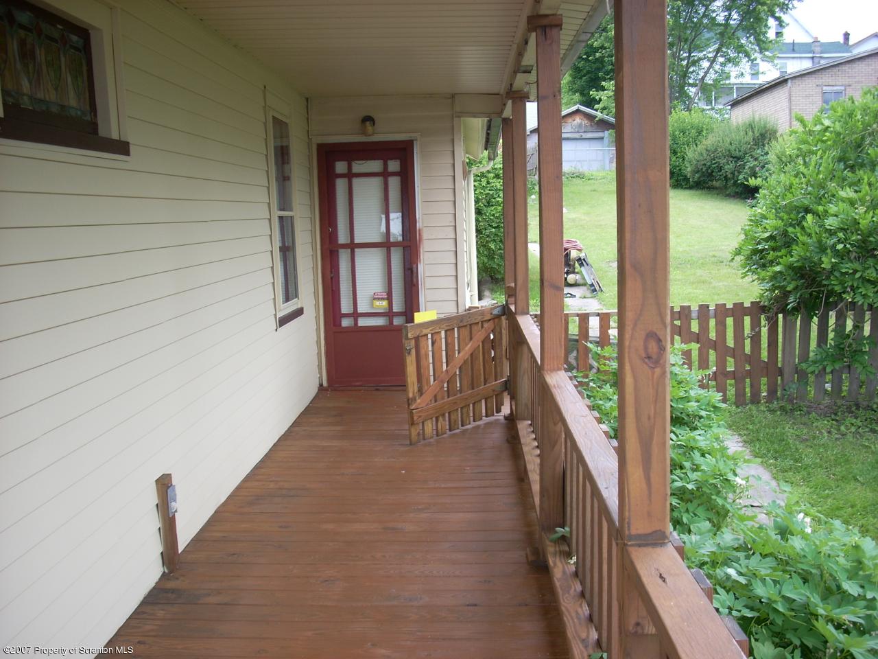 717 Hampton Street Scranton, PA 18504 - Photo 4 of 8 Gallery Image 4