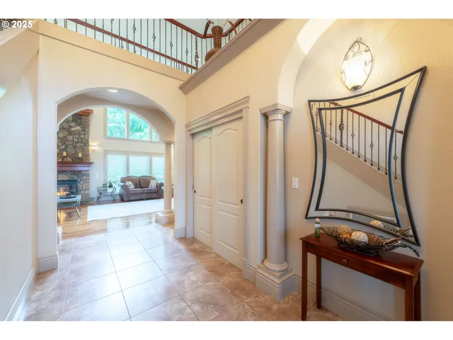 a view of entryway with a front door