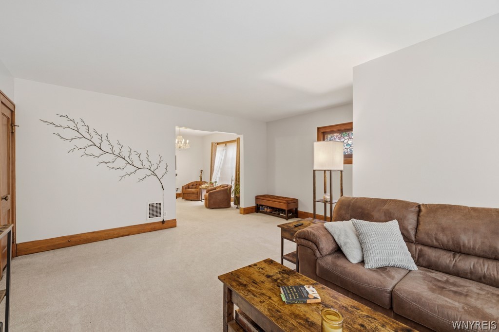 182 Ramsdell Avenue Buffalo, NY 14216 - Photo 4 of 32