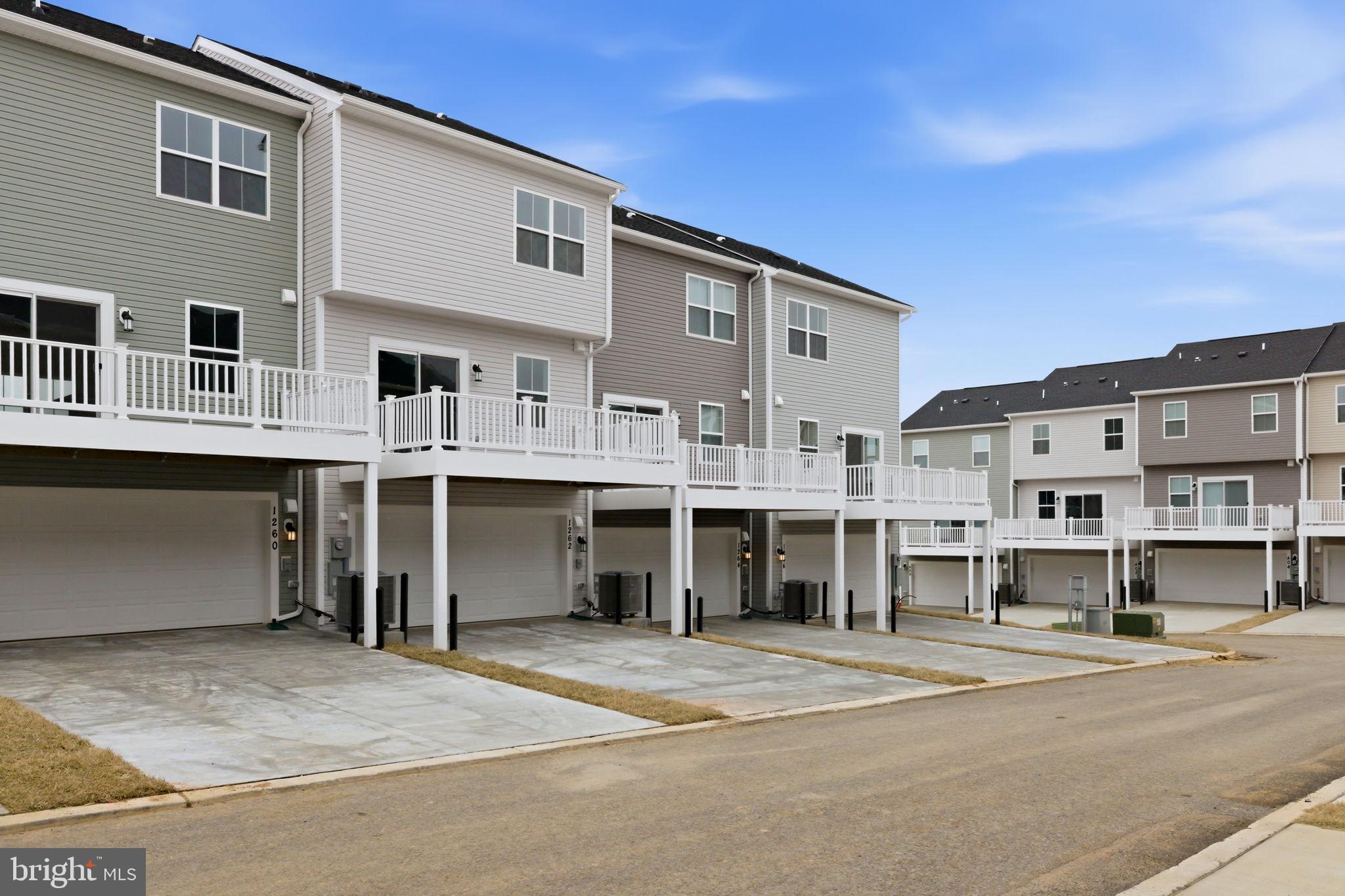 1262 Red Clover Lane Ranson, WV 25438 - Photo 5 of 56