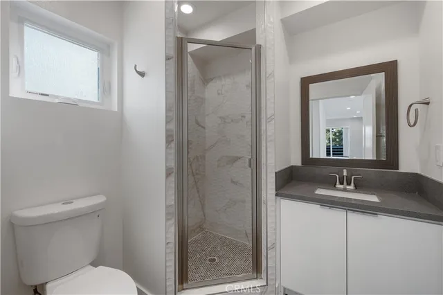 $3,900 | 2733 South La Brea Avenue, Unit 1/2, Los Angeles, CA 90016