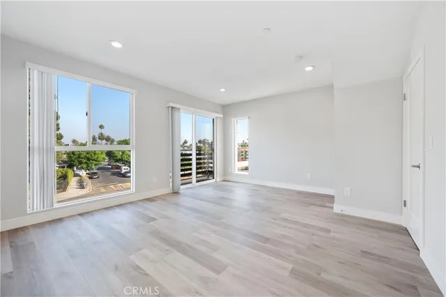 $3,900 | 2733 South La Brea Avenue, Unit 1/2, Los Angeles, CA 90016