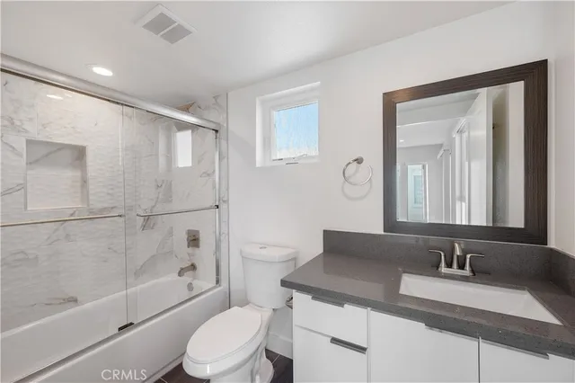 $3,900 | 2733 South La Brea Avenue, Unit 1/2, Los Angeles, CA 90016