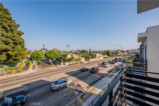 $3,900 | 2733 South La Brea Avenue, Unit 1/2, Los Angeles, CA 90016