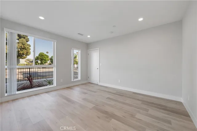 $3,900 | 2733 South La Brea Avenue, Unit 1/2, Los Angeles, CA 90016