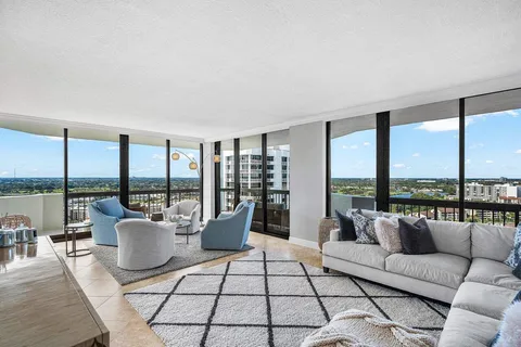 $1,200,000 | 108 Lakeshore Drive, Unit 38PH, North Palm Beach, FL 33408