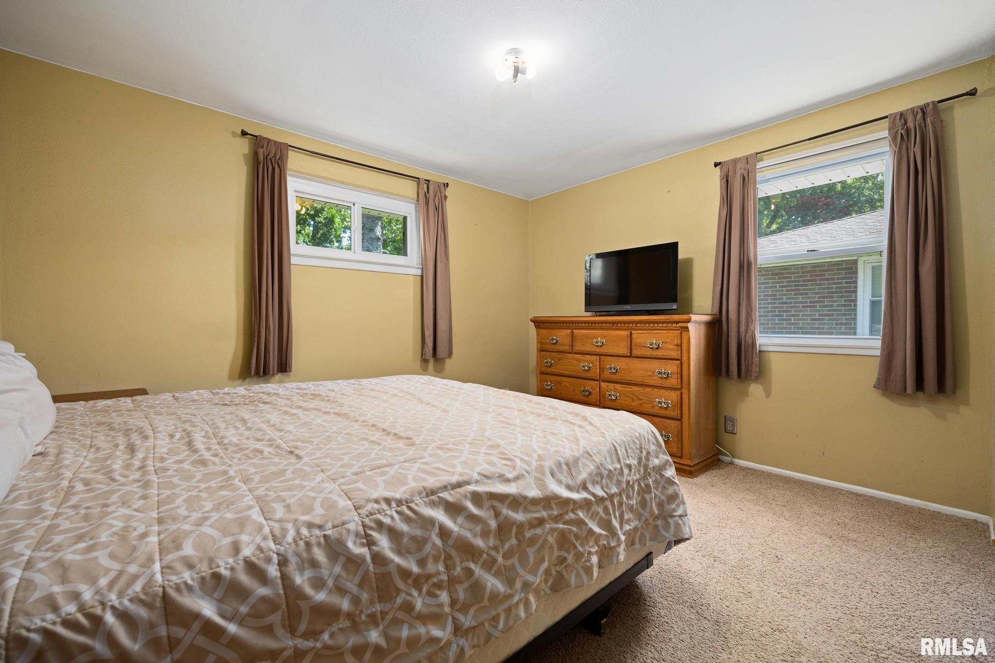 202 Devonshire Road Washington, IL 61571 - Photo 16 of 33