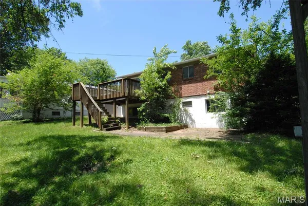 $2,025 | 12428 Marine Avenue, Maryland Heights, MO 63043