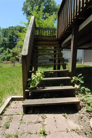 $2,025 | 12428 Marine Avenue, Maryland Heights, MO 63043
