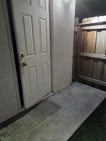 $1,250 | 4870 North Andrews Avenue, Fort Lauderdale, FL 33334