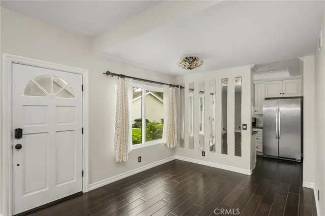 $3,500 | 109 Goldenrod, Irvine, CA 92614