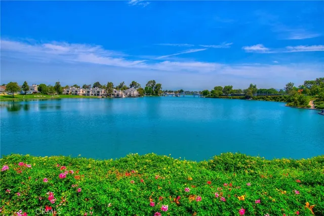 $3,500 | 109 Goldenrod, Irvine, CA 92614