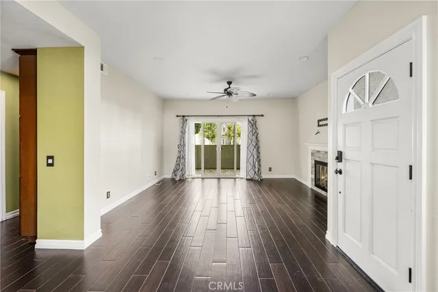 $3,500 | 109 Goldenrod, Irvine, CA 92614