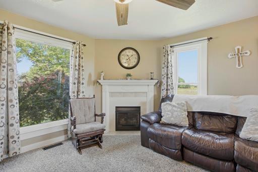 28821 South Famuliner Road Garden City, MO 64747 - Photo 3 of 23