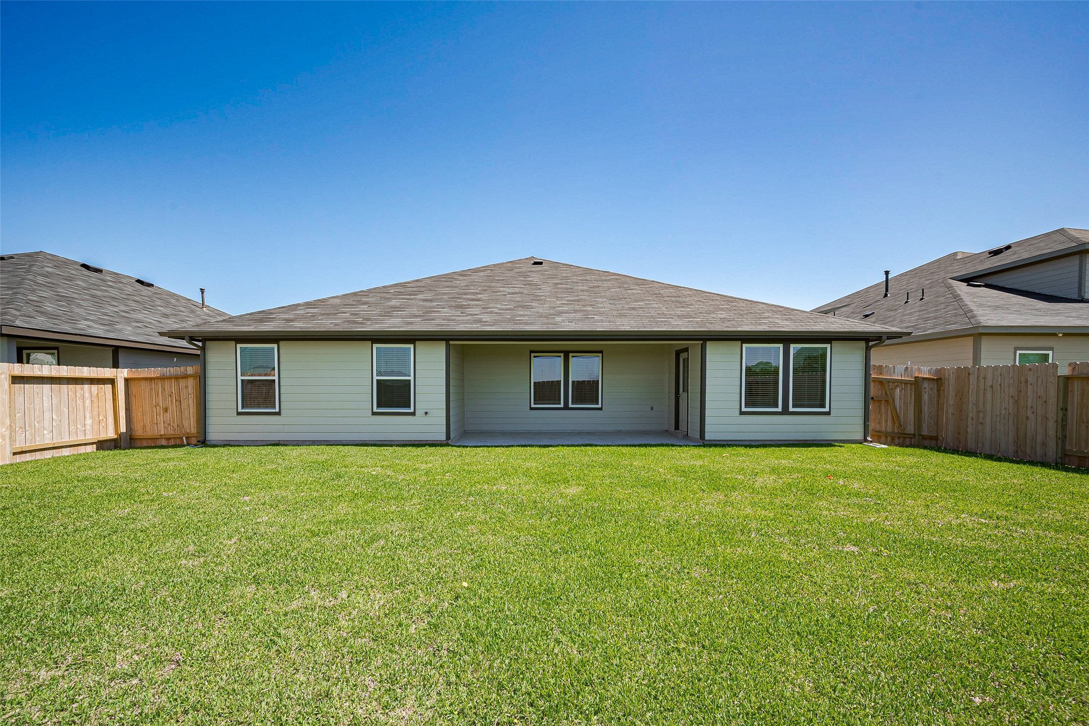 5604 Poplar Rdg Court Rosenberg, TX 77469 - Photo 2 of 42