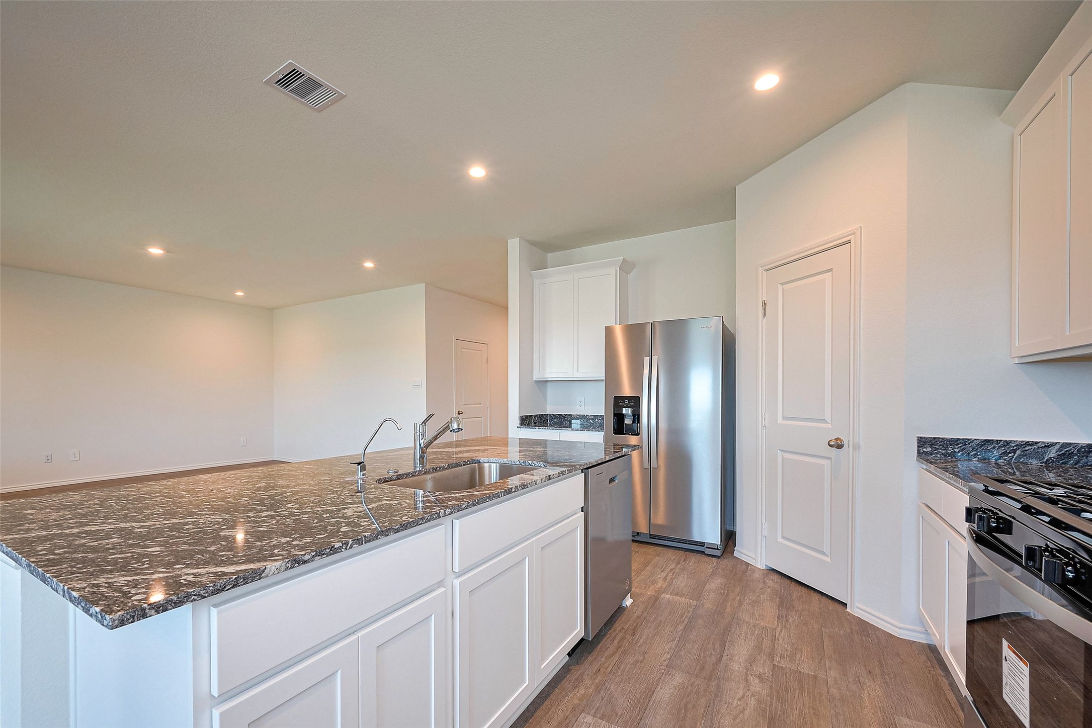 5604 Poplar Rdg Court Rosenberg, TX 77469 - Photo 9 of 42