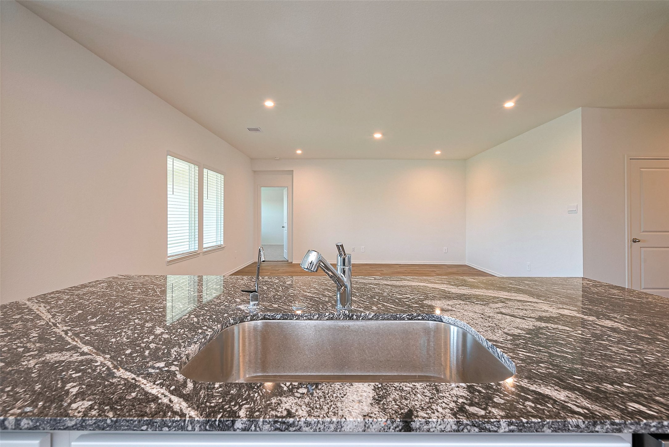 5604 Poplar Rdg Court Rosenberg, TX 77469 - Photo 10 of 42