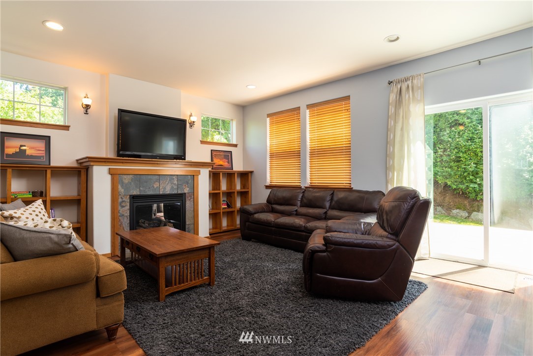 1119 North Waugh Road Mount Vernon, WA 98273 - Photo 4 of 33 Gallery Image 4