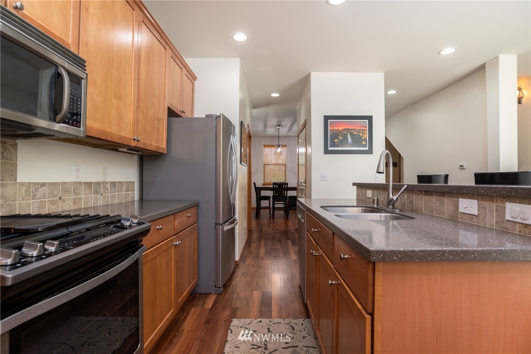 1119 North Waugh Road Mount Vernon, WA 98273 - Photo 10 of 33 Gallery Image 10