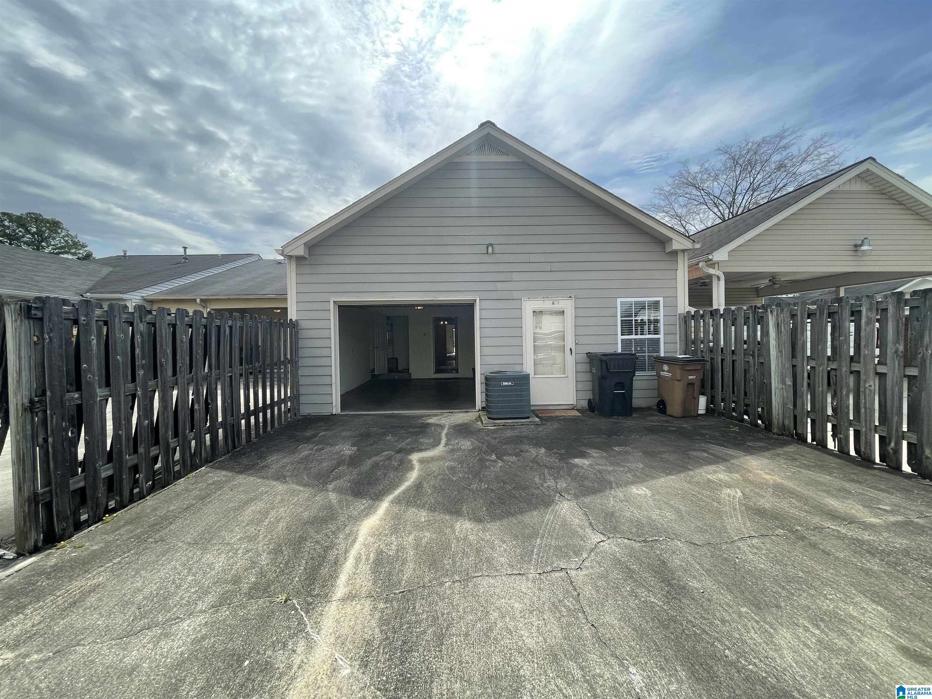2422 Brookline Ct S West Decatur, AL 35603 - Photo 2 of 28