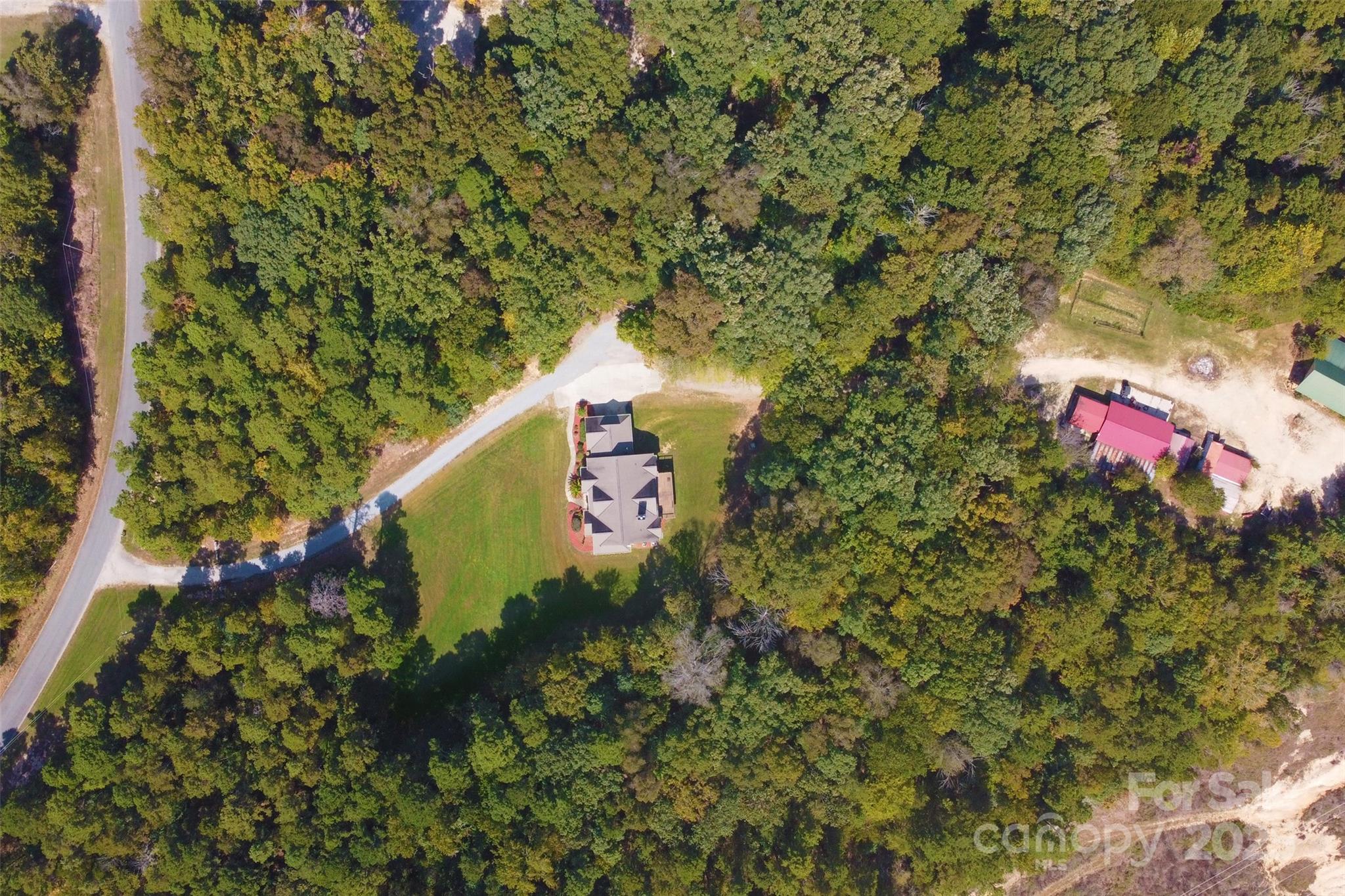 14832 Hus McGinnis Road Huntersville, NC 28078 - Photo 47 of 48 a view of a flower in a garden