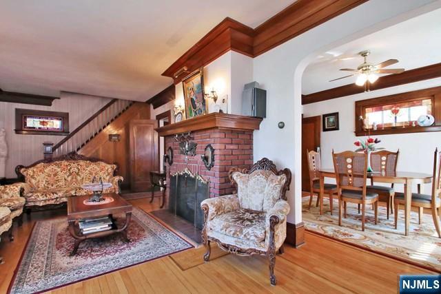 333 Henry Street Hasbrouck Heights, NJ 07604 - Photo 4 of 27
