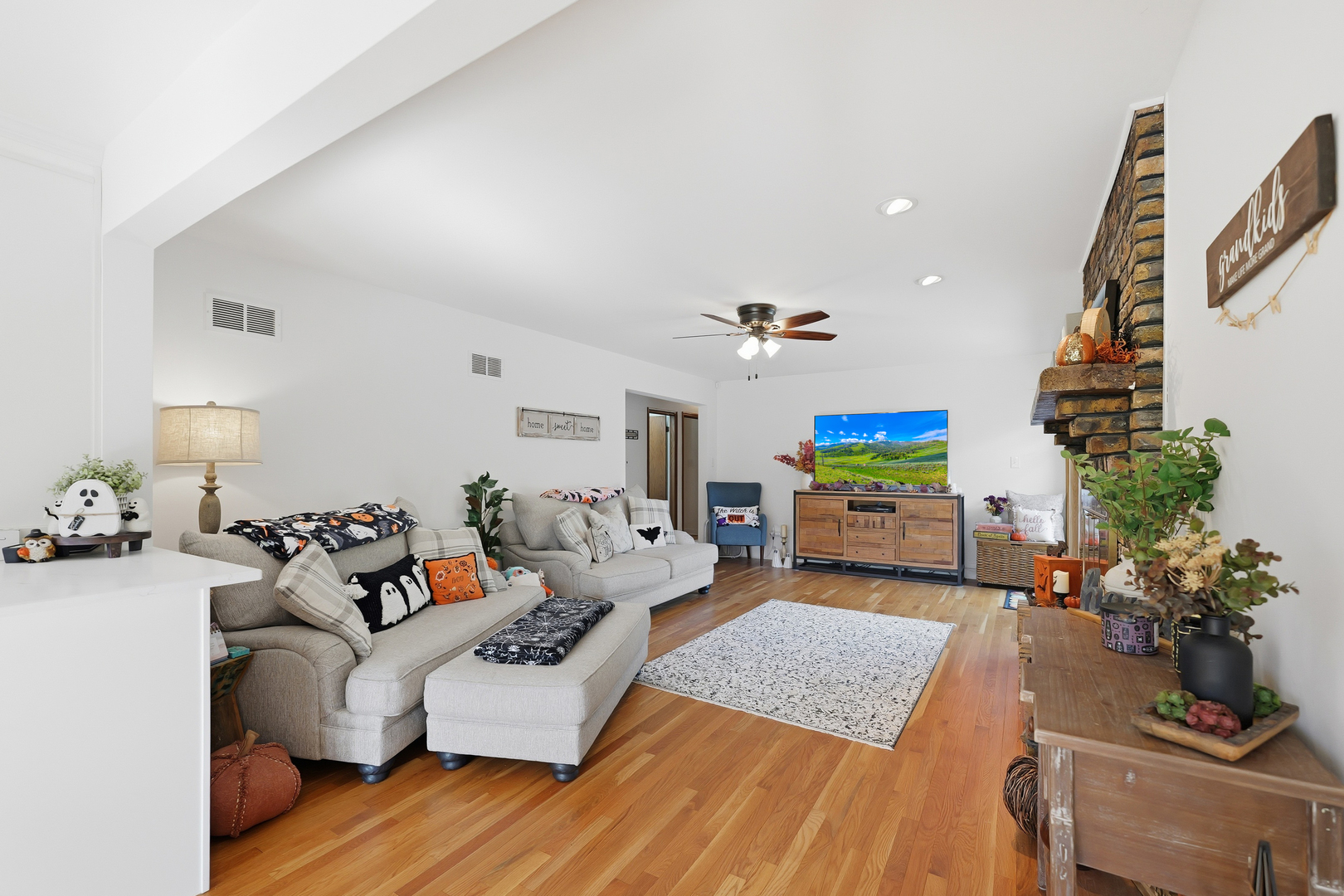 27805 South Klemme Road Crete, IL 60417 - Photo 13 of 29 a living room with furniture and a chandelier