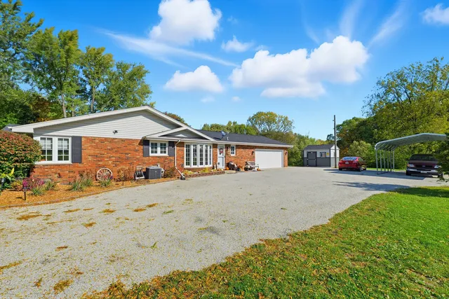 $535,000 | 27805 South Klemme Road, Crete, IL 60417