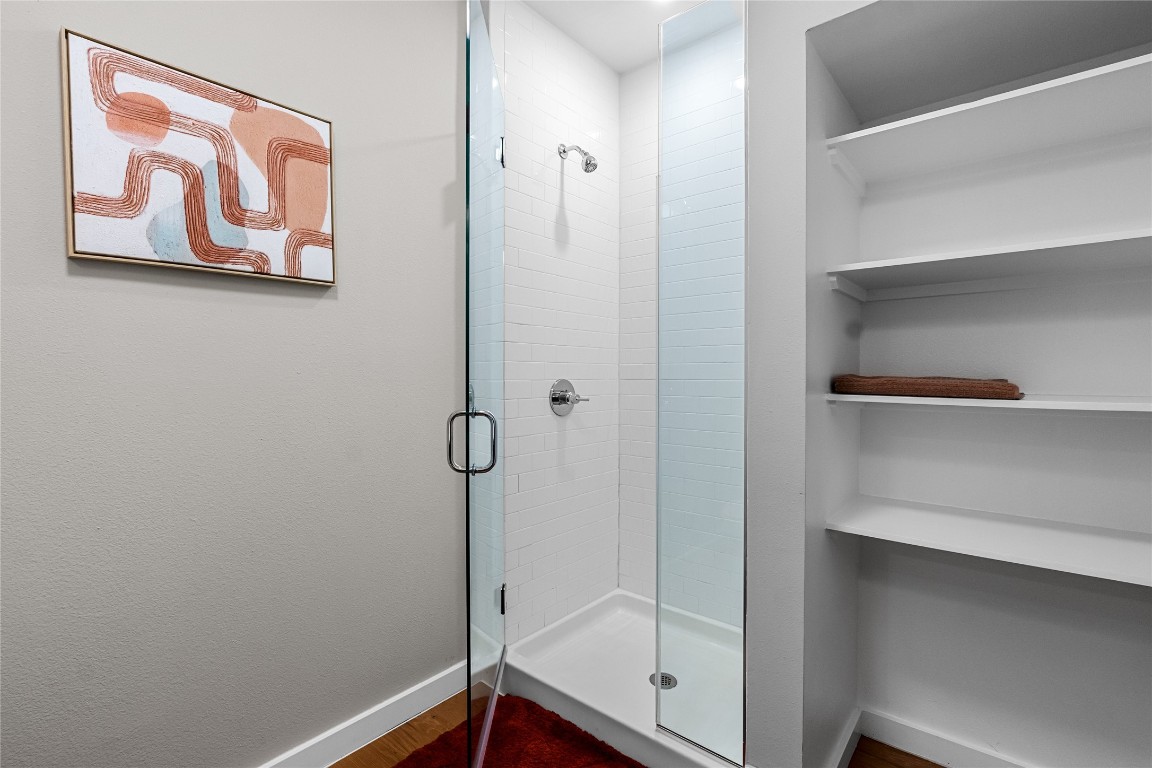2505 Thornton Road, Unit 2208 Austin, TX 78704 - Photo 3 of 23 a bathroom with a shower