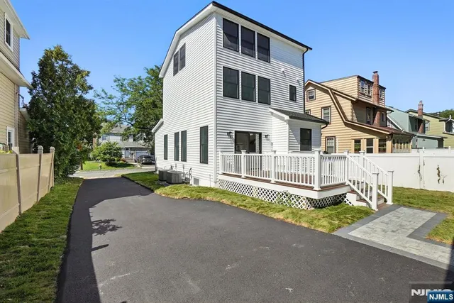 $1,550,000 | 37 Cypress Street, Millburn, NJ 07041
