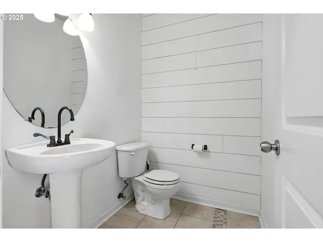 $724,900 | 23798 Southwest Heron Lakes Drive, Sherwood, OR 97140