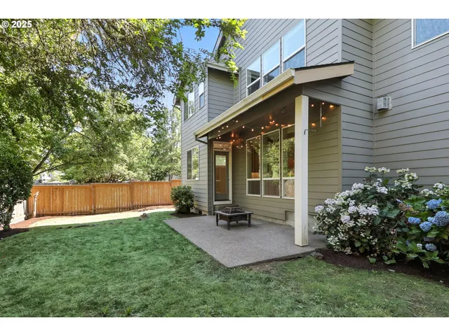 $724,900 | 23798 Southwest Heron Lakes Drive, Sherwood, OR 97140