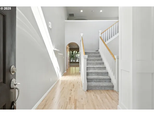 $724,900 | 23798 Southwest Heron Lakes Drive, Sherwood, OR 97140