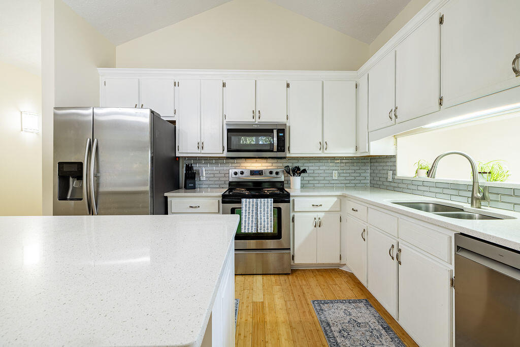109 Seabreeze Circle Inlet Beach, FL 32461 - Photo 43 of 148 Kitchen(5)